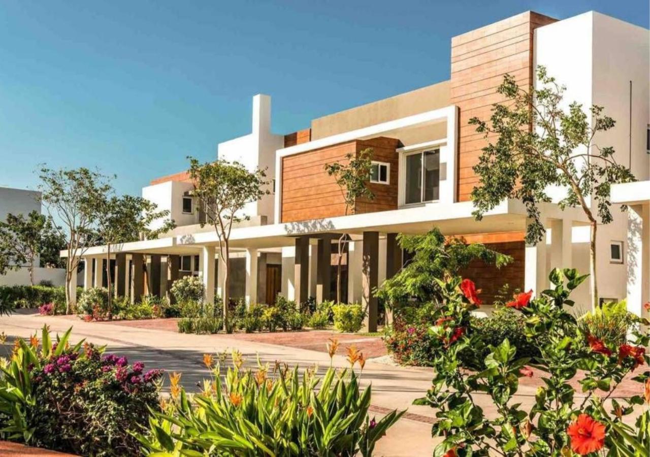 Modern House Surrounded By Nature Mérida Extérieur photo